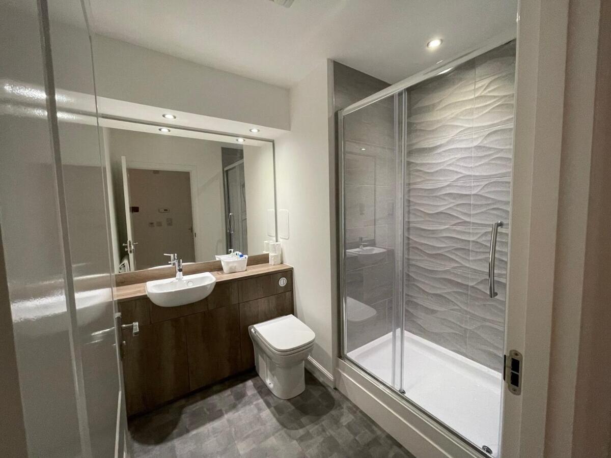 2 Bedroom Luxury Flat In Quiet Village Of Bishopton 비숍턴 외부 사진